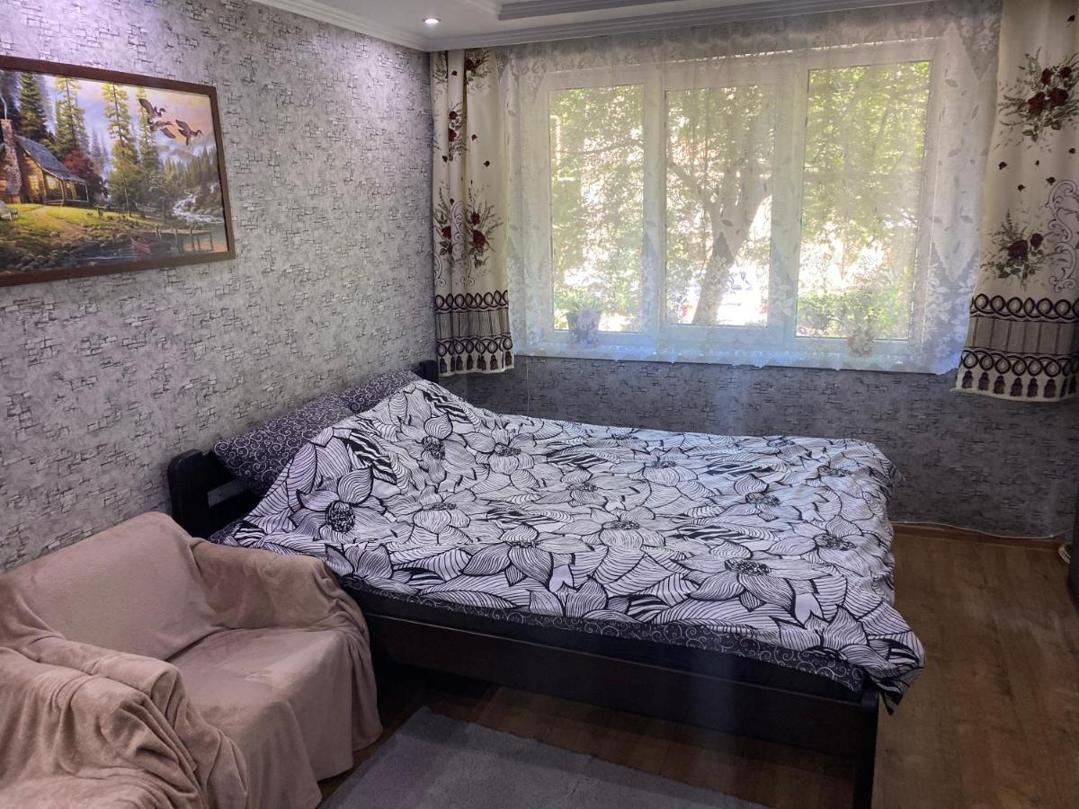 Квартира На Проспекті Uzjhorod Eksteriør billede