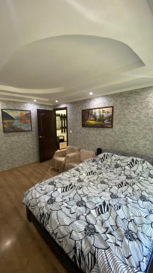 Квартира На Проспекті Uzjhorod Eksteriør billede